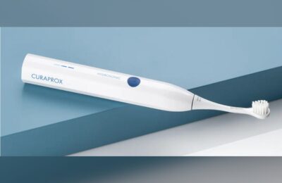 SÚŤAŽ mojadm.sk: vyhrajte hydrosonickú kefku Curaprox Hydrosonic Easy (10 výhercov)